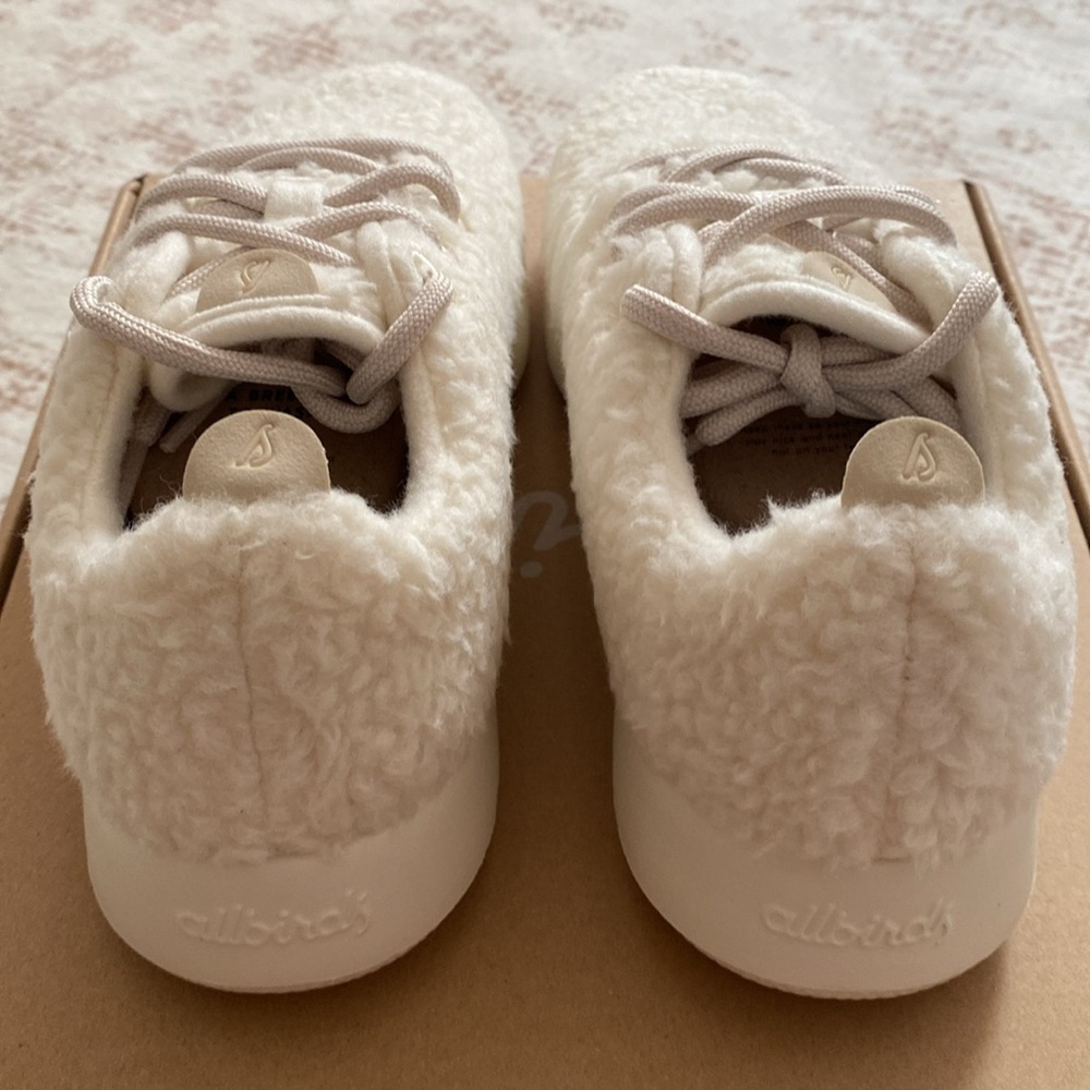 Allbirds Women’s Wool Runner Fluff Sz. 8 White - Picture 4 of 8